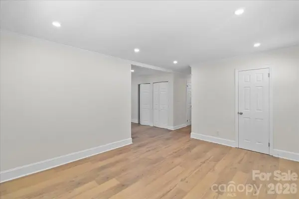 1814 Windham PL, Charlotte, NC 28205