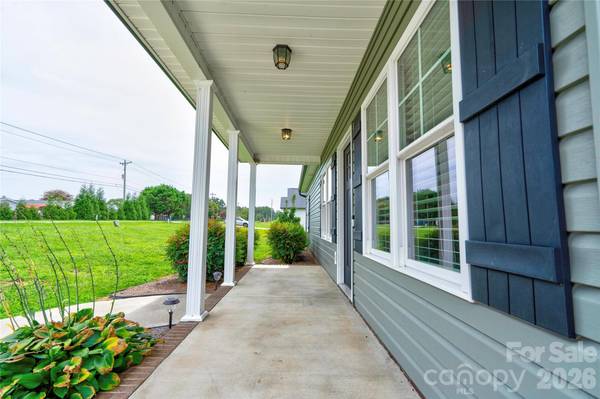 1041 Cleveland AVE, Grover, NC 28073