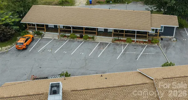1510 Greenville HWY, Hendersonville, NC 28792