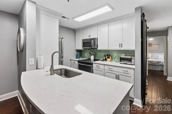 712 Southwest DR, Davidson, NC 28036