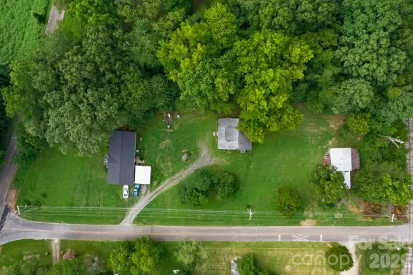 109 Crossrail RD, Mooresville, NC 28115