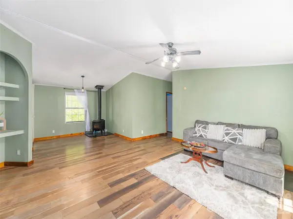 152 Hollon CV, Waynesville, NC 28786