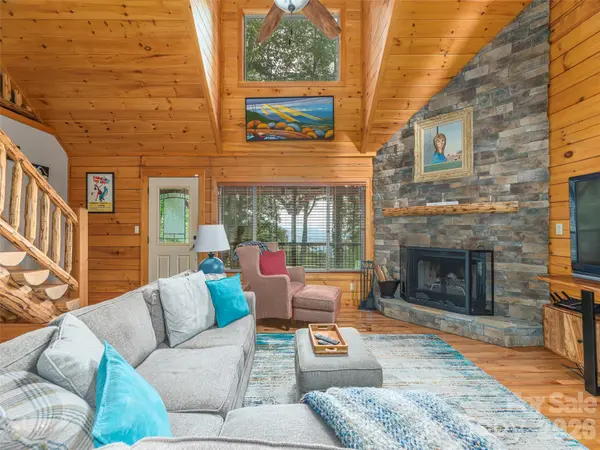 332 Gadohi TRL, Maggie Valley, NC 28751
