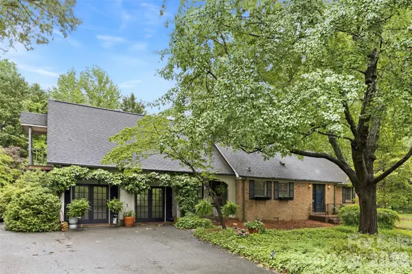 3110 Robinwood RD, Gastonia, NC 28054