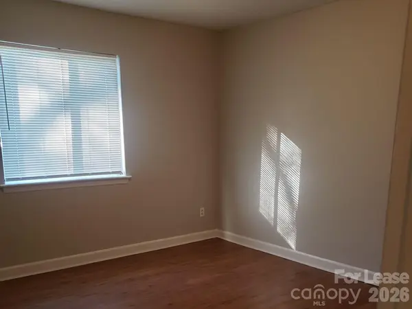 8111 Marcus LN, Charlotte, NC 28079
