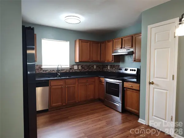 5226 Beam Lake DR, Charlotte, NC 28216