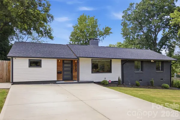 615 Manhasset RD, Charlotte, NC 28209