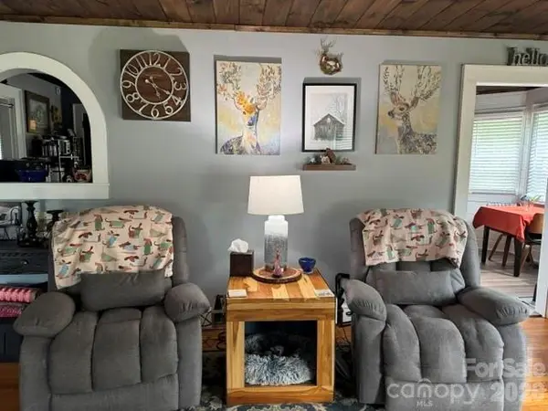 393 Arlington ST, Forest City, NC 28043