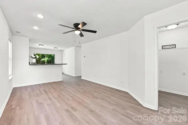 472 FIRST TURN CT, Concord, NC 28025