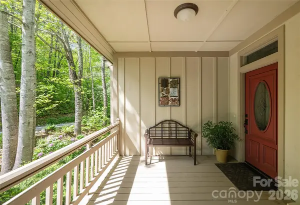 281 Bob White LOOP, Waynesville, NC 28786