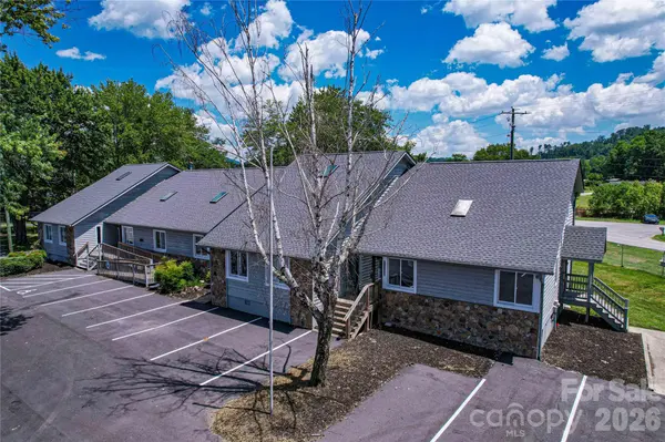 5030 Hendersonville RD, Fletcher, NC 28732