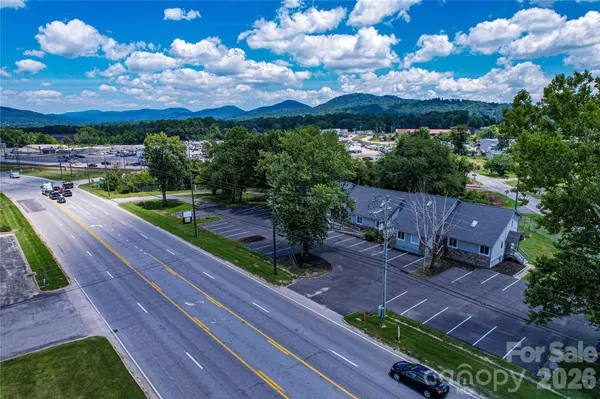 5030 Hendersonville RD, Fletcher, NC 28732