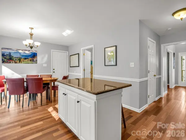 108 Nuthatch TRCE, Brevard, NC 28712