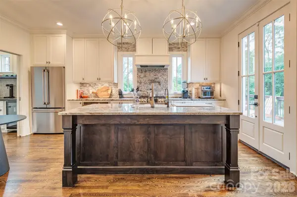 43 Walton ST, Asheville, NC 28801