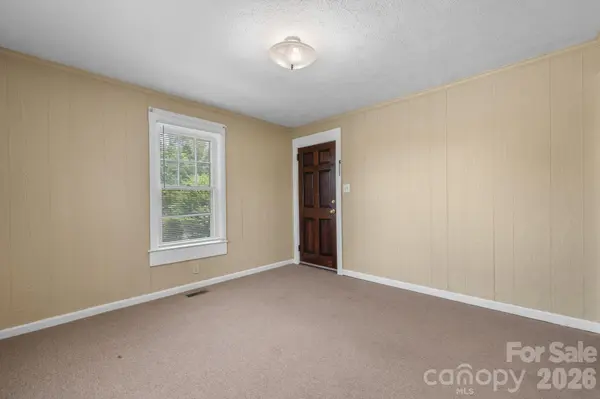 191 Power ST, Hudson, NC 28638