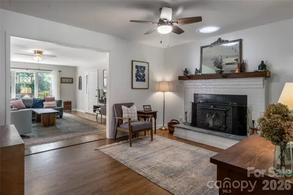 234 Carnelian DR, Fletcher, NC 28732
