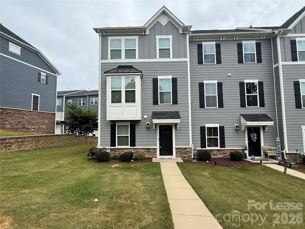 10840 Overlook Mountain DR, Charlotte, NC 28216