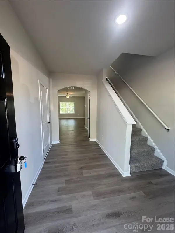 2128 Clapham CT, Charlotte, NC 28215