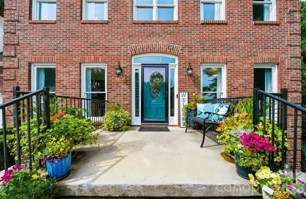 6253 Riviera Run Estates DR, Hickory, NC 28601