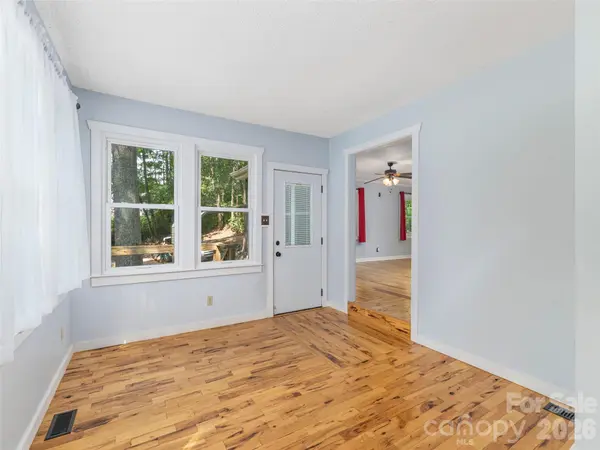 45 James DR, Leicester, NC 28748
