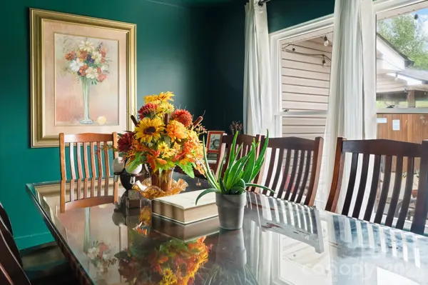 29 Pleasant Hill RD, Marion, NC 28752