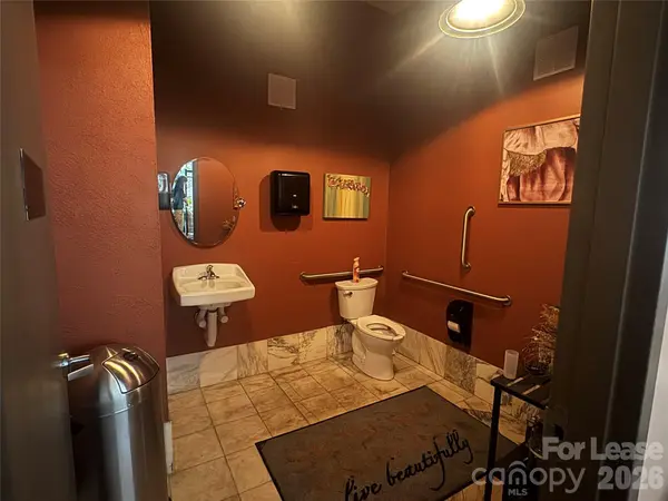 46 Haywood ST #Atrium 5, Asheville, NC 28801