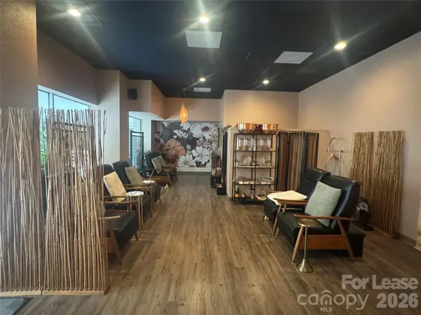 46 Haywood ST #Atrium 5, Asheville, NC 28801