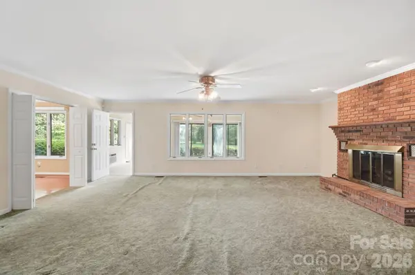 197 Park RD, Mount Holly, NC 28120