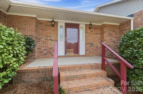 197 Park RD, Mount Holly, NC 28120