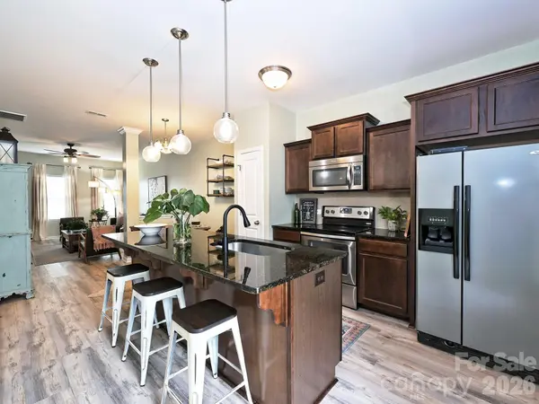 13748 Calloway Glen DR, Charlotte, NC 28273