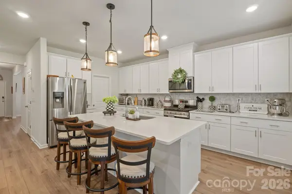 109 Drover DR, Mooresville, NC 28115