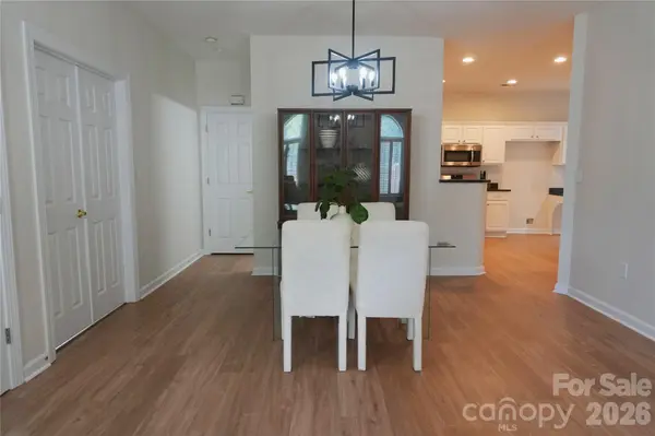 9920 Park Willow DR, Charlotte, NC 28210