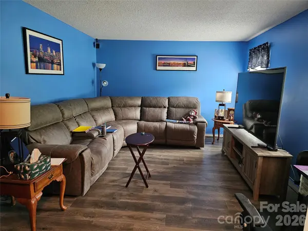 306 Gardner Point DR, Stoney Point, NC 28678
