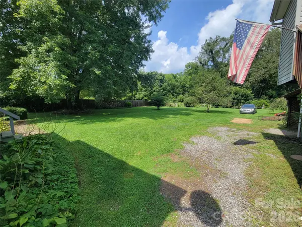 678 Brown AVE, Waynesville, NC 28786