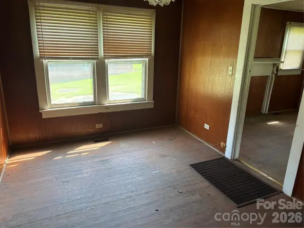 1306 Salem RD, Morganton, NC 28655