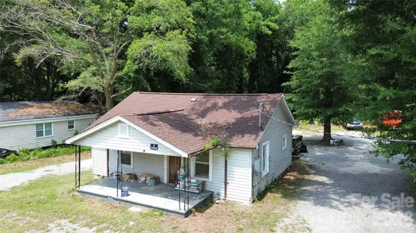2518 Crescent LN, Gastonia, NC 28052