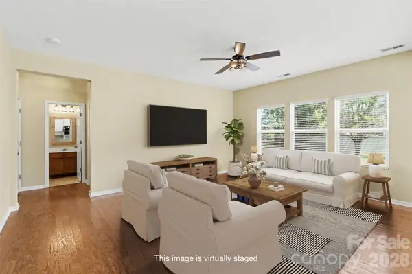 6814 Barefoot Forest DR, Charlotte, NC 28269