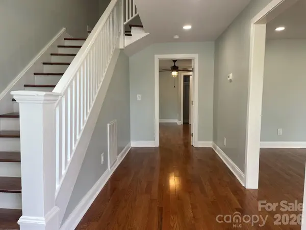 200 E White ST, Morganton, NC 28655