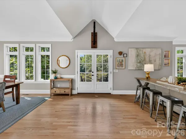 3520 Providence Plantation LN, Charlotte, NC 28270