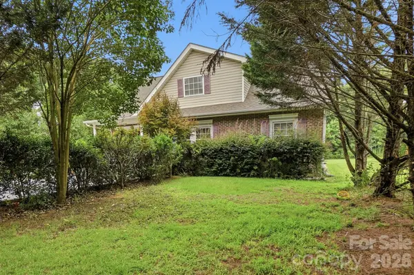 3717 Margaret Wallace RD, Matthews, NC 28105