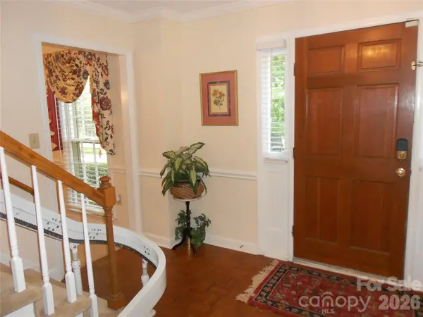 4002 Trehurst CT, Charlotte, NC 28269