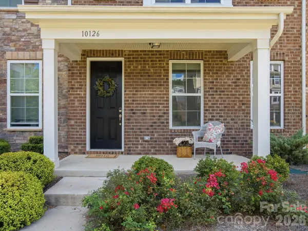10126 Hemingway PL, Charlotte, NC 28227