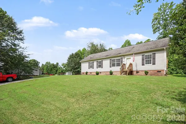 303 Hardin CIR, Grover, NC 28073