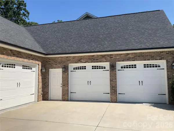 135 Blossom Hill RD, Lincolnton, NC 28092