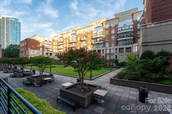 400 N Church ST #215, Charlotte, NC 28202