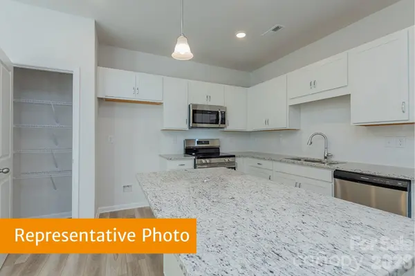 5402 Porterhouse WAY #7B, Charlotte, NC 28215