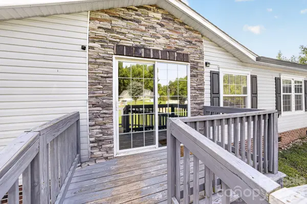 409 Helton RD, Cherryville, NC 28021