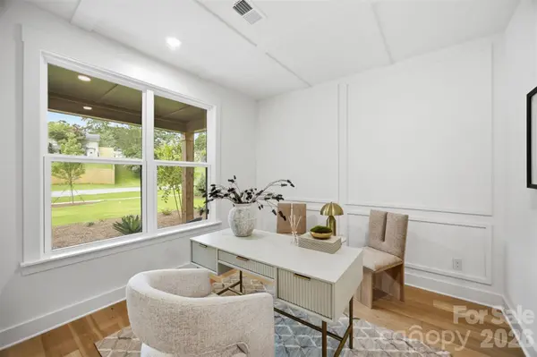 135 Parkdale DR, Belmont, NC 28012
