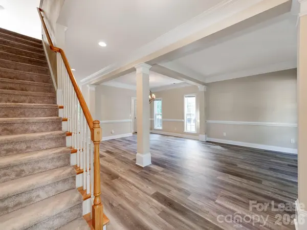 533 Montgrove PL NW, Concord, NC 28027