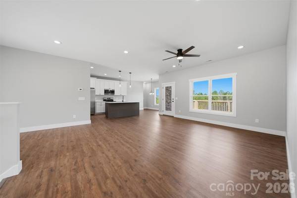 426 Huntington Woods ST SE, Lenoir, NC 28645